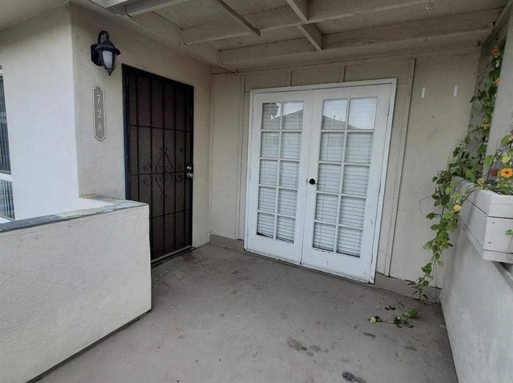 Looking for Roomie Incredible spot!