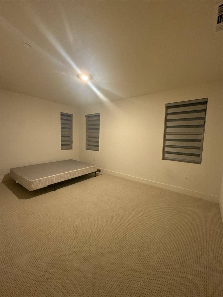 200 sqFT bedroom for rent in Dublin