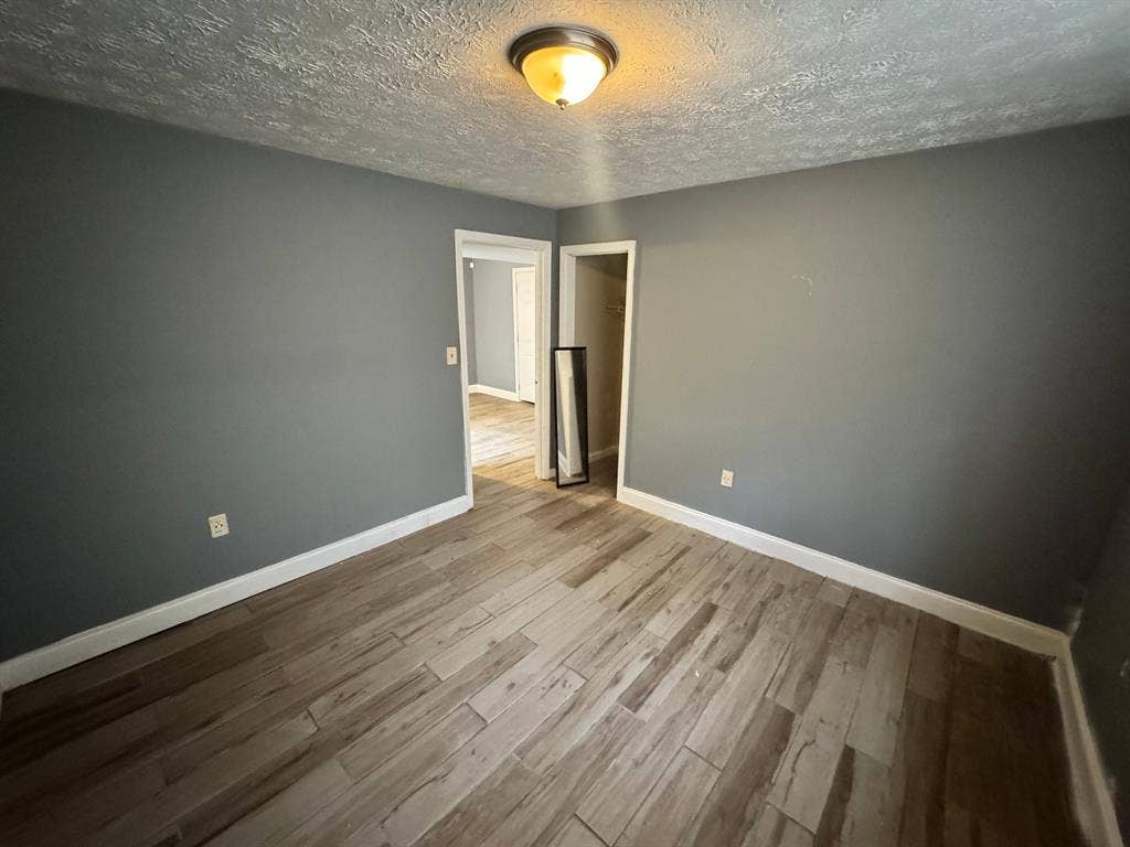 4 BR in College Park