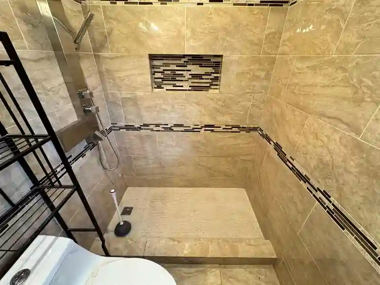 4 BR in College Park