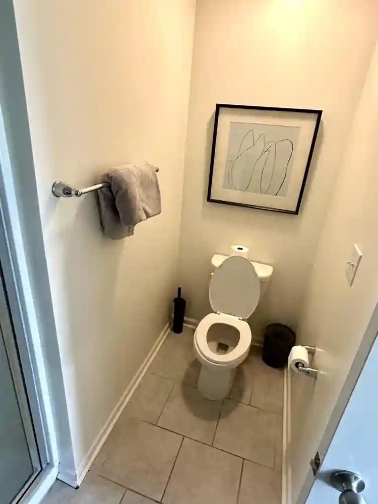 FURNISHED PRIVATE LUXURY KING SUITE