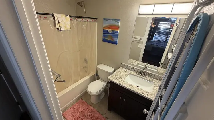 Master Bedroom w/ Walk-In Closet
