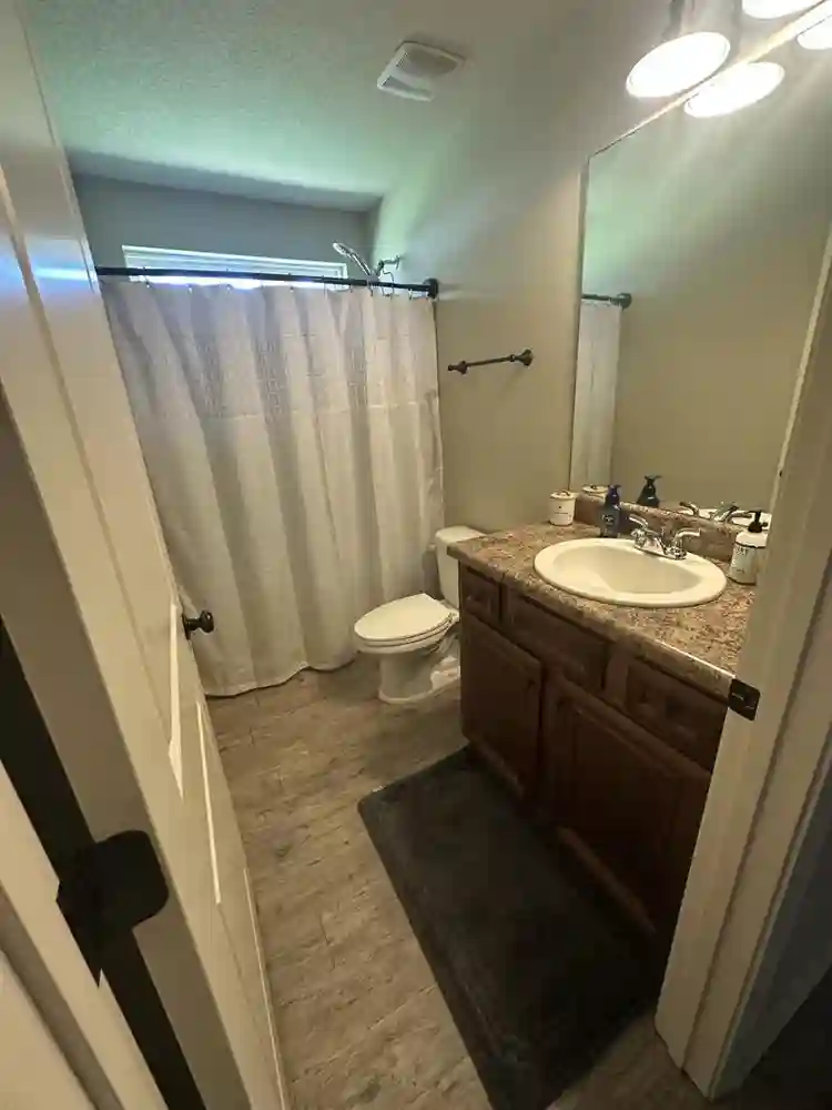 Room For Rent