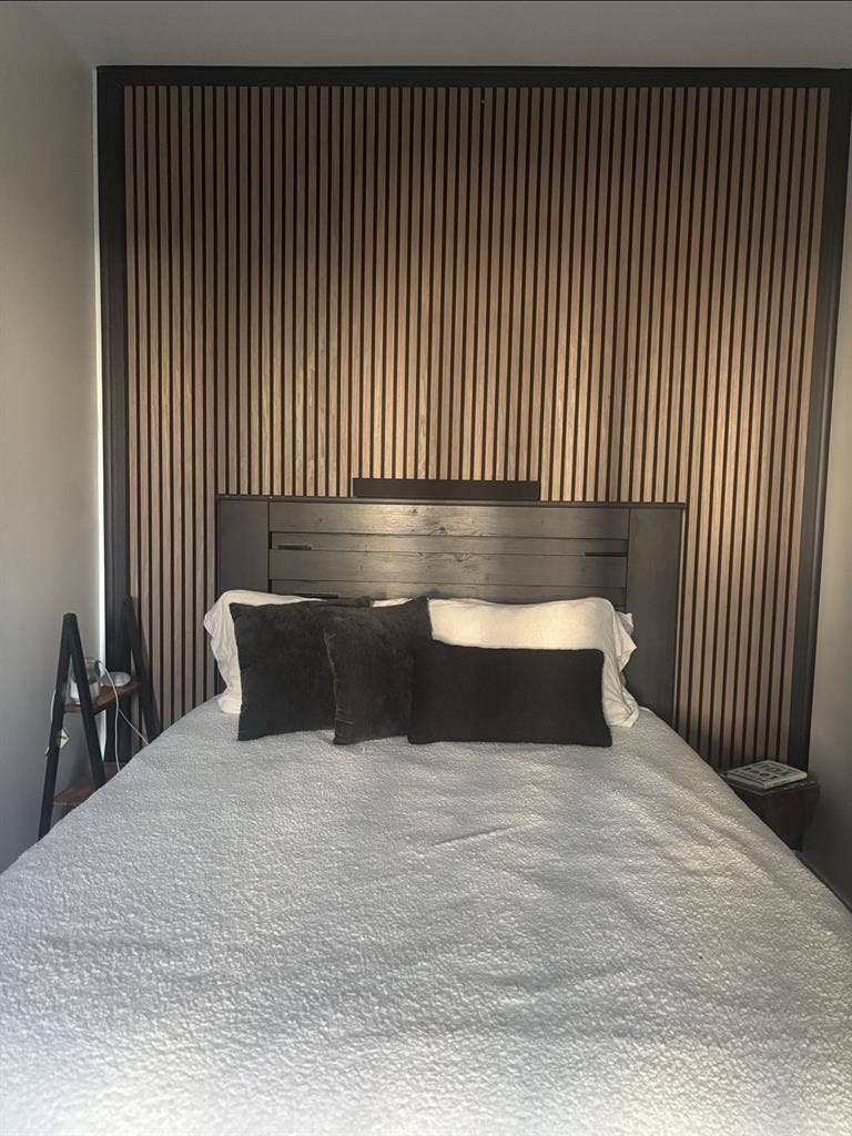Two Rooms w/ private bath, closet