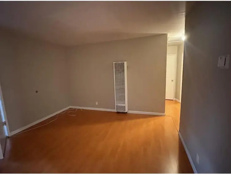 1r00m in Sunnyvale include bills
