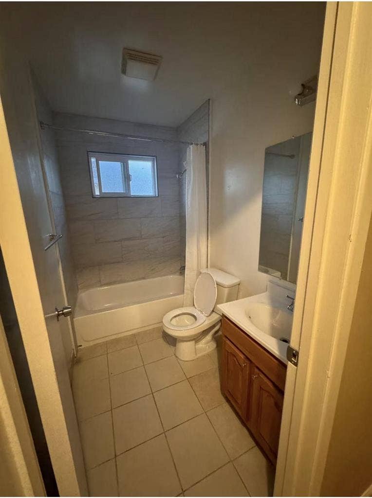 1r00m in Sunnyvale include bills