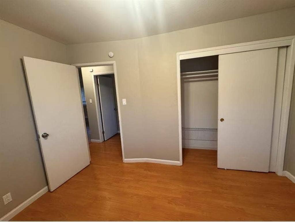 1r00m in Sunnyvale include bills