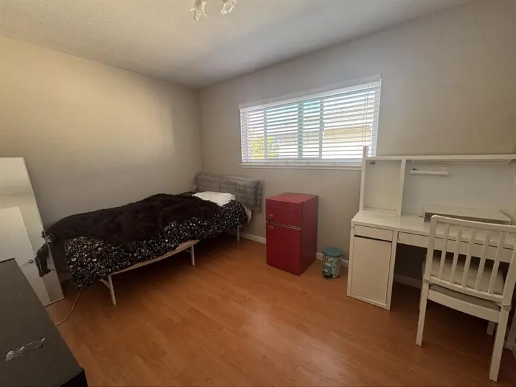 1R00m in Sunnyvale include bills