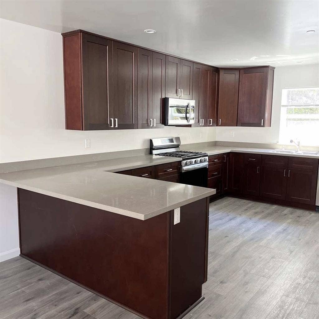 FALL SEMESTER SUBLEASE SINGLE ROOM