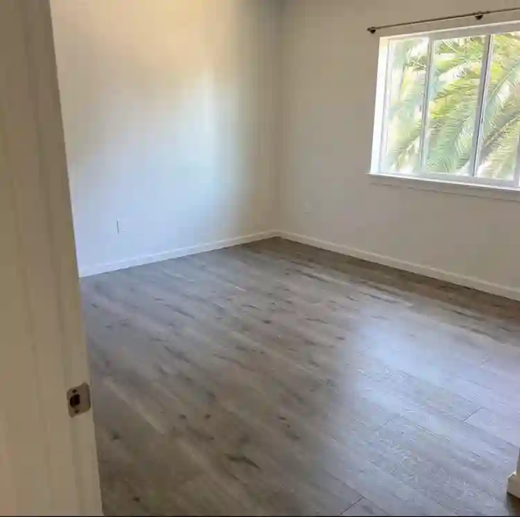 FALL SEMESTER SUBLEASE SINGLE ROOM