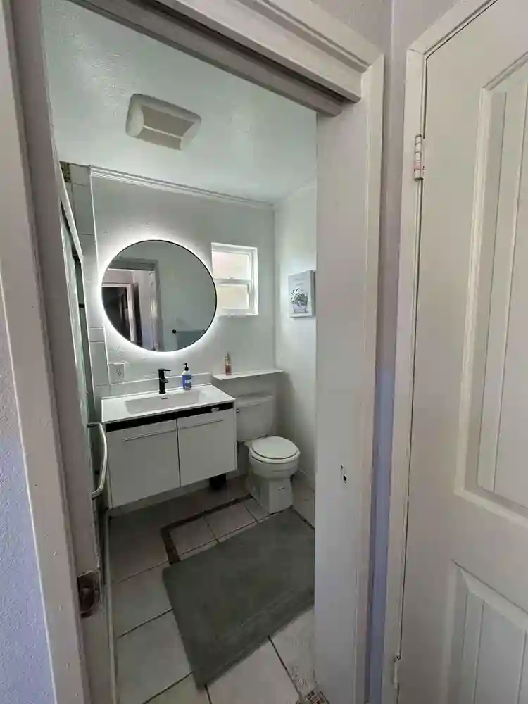 1 bedroom & private bath for rent