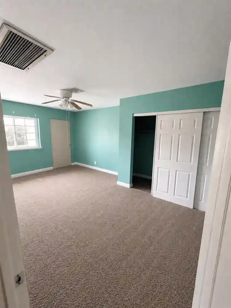 Room for rent
