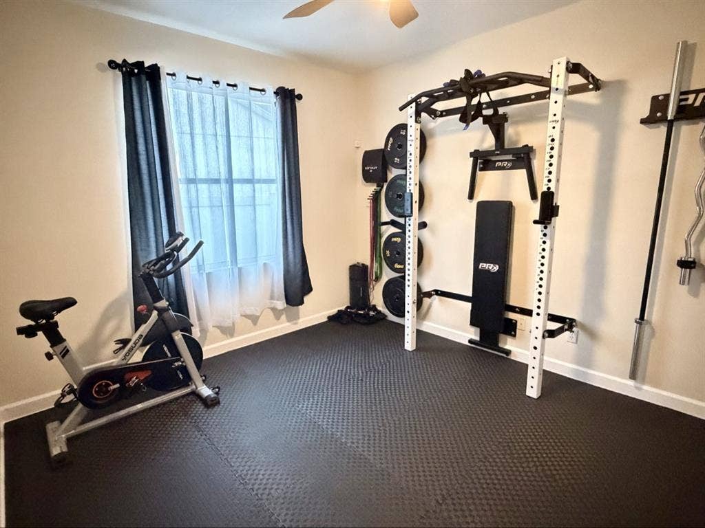 Room with private bathroomm