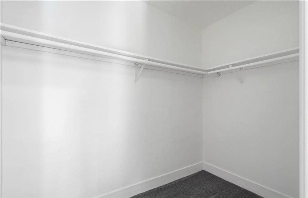 Roommates needed!