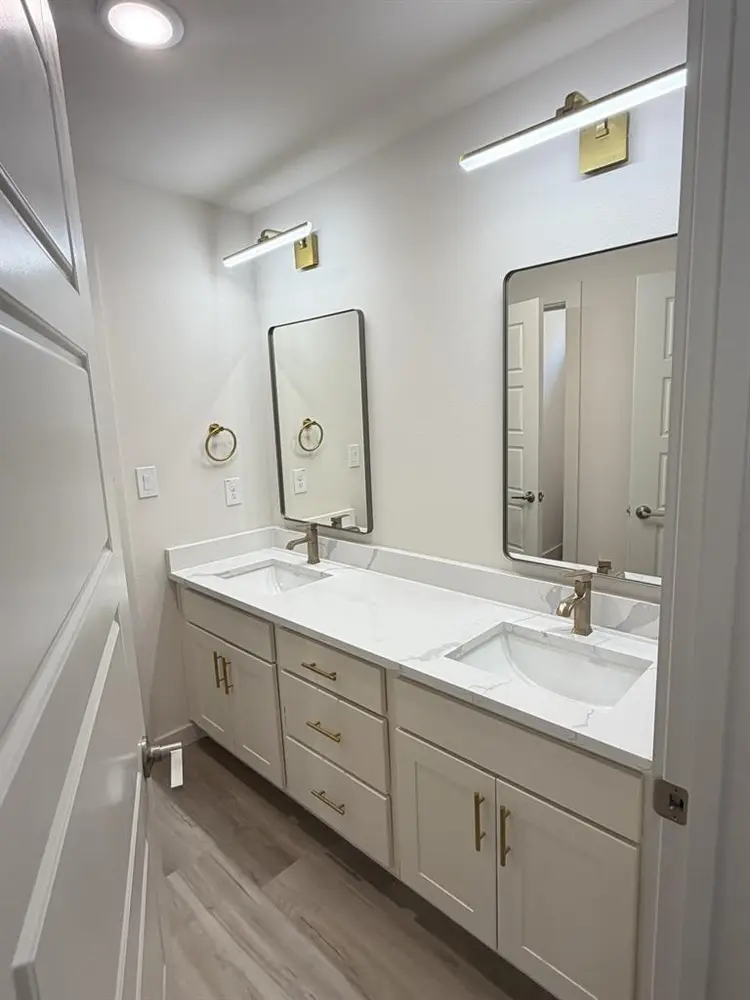$200 off August Rent!!