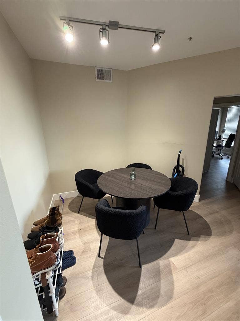 Roommate Wanted