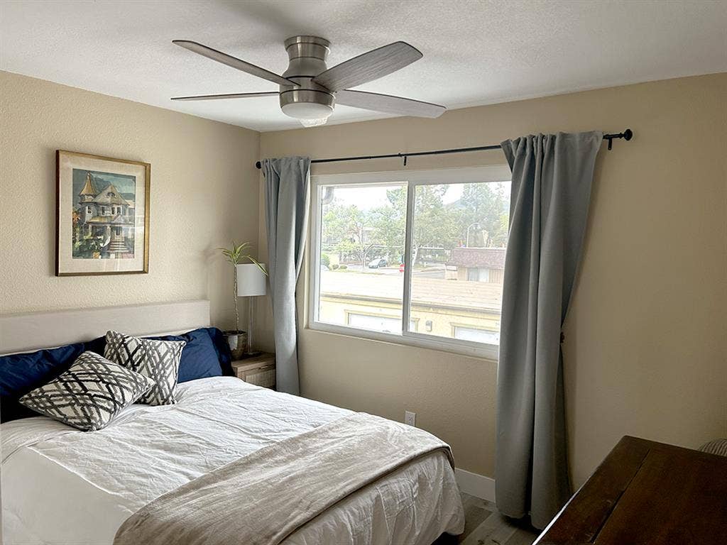 Furnished Room in Escondido - Oct 1