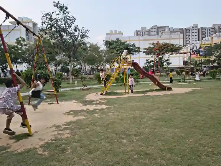 3 BHK 1450 sqft flat for RENT