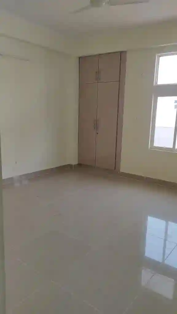 3 BHK 1450 sqft flat for RENT