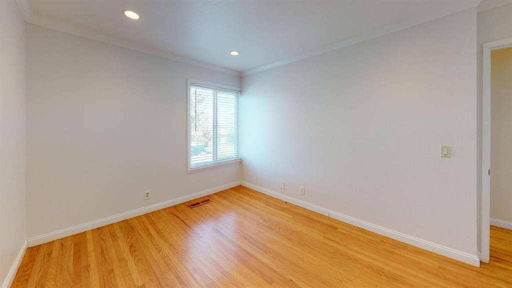 1 BR in Belmont