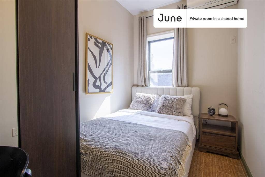 3 BR in New York City