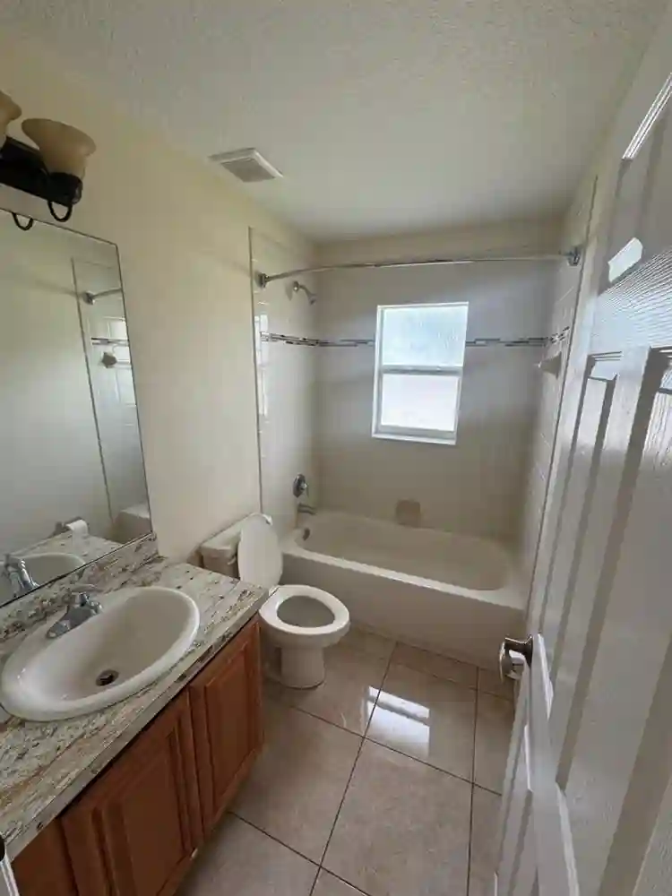ROOM FOR RENT IN CASSELBERRY AREA
