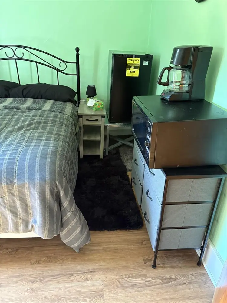 Room for rent men only