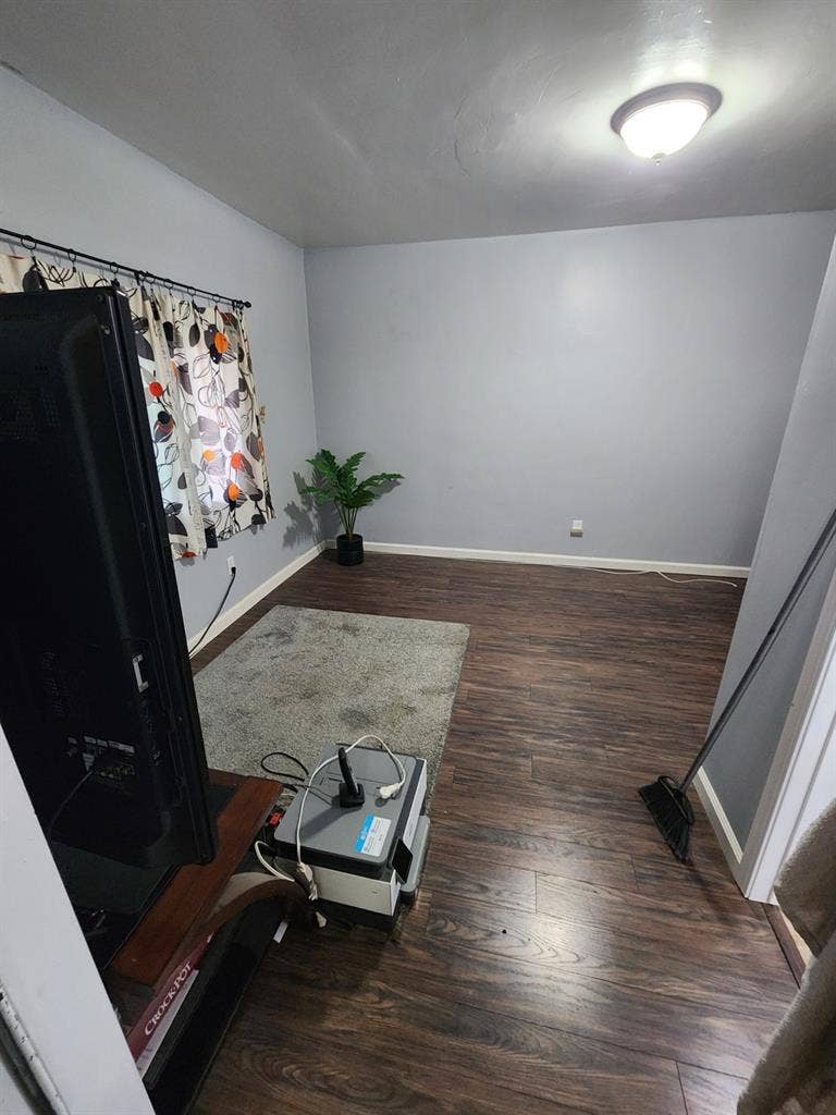 Roommate needed November 1st