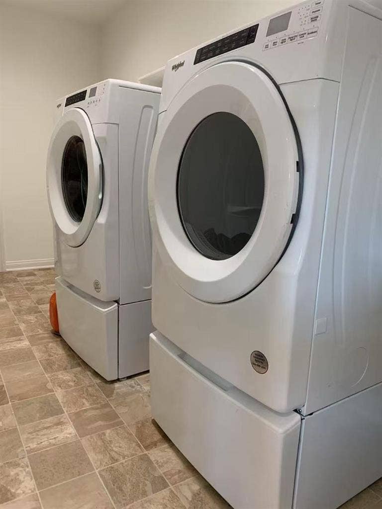 Clean & quiet room，Shared Bathroom