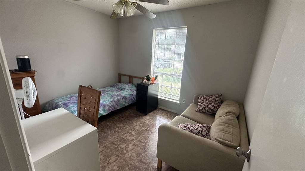 Private room with shared bathroom