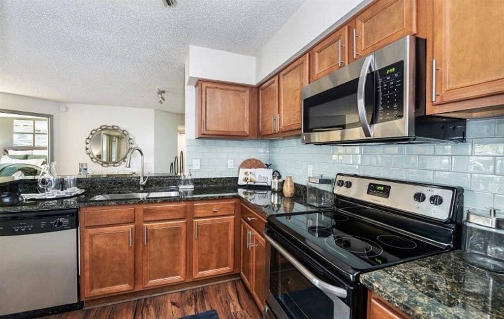 ROOMMATE WANTED | CASSELBERRY, FL