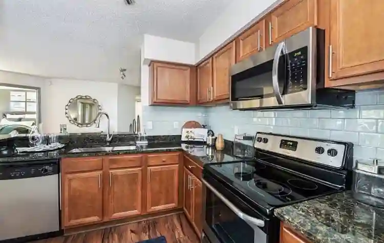 ROOMMATE WANTED | CASSELBERRY, FL