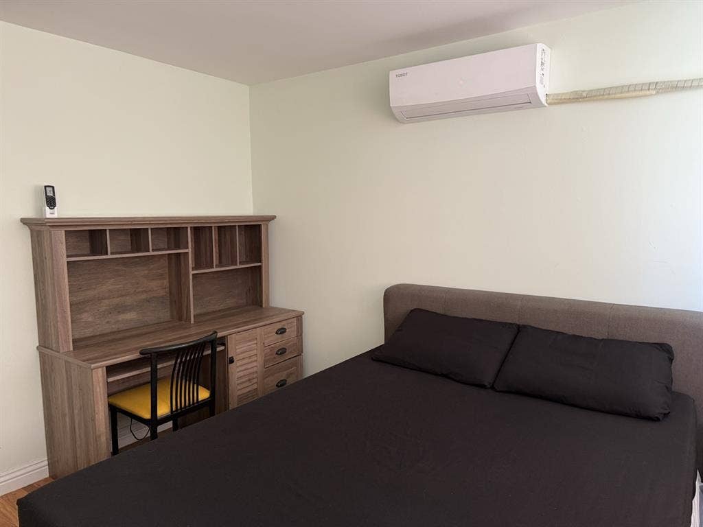 Room for rent in Azusa