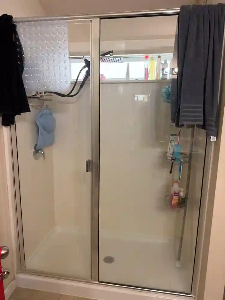 Private BM, BT, Large Walkin Closet