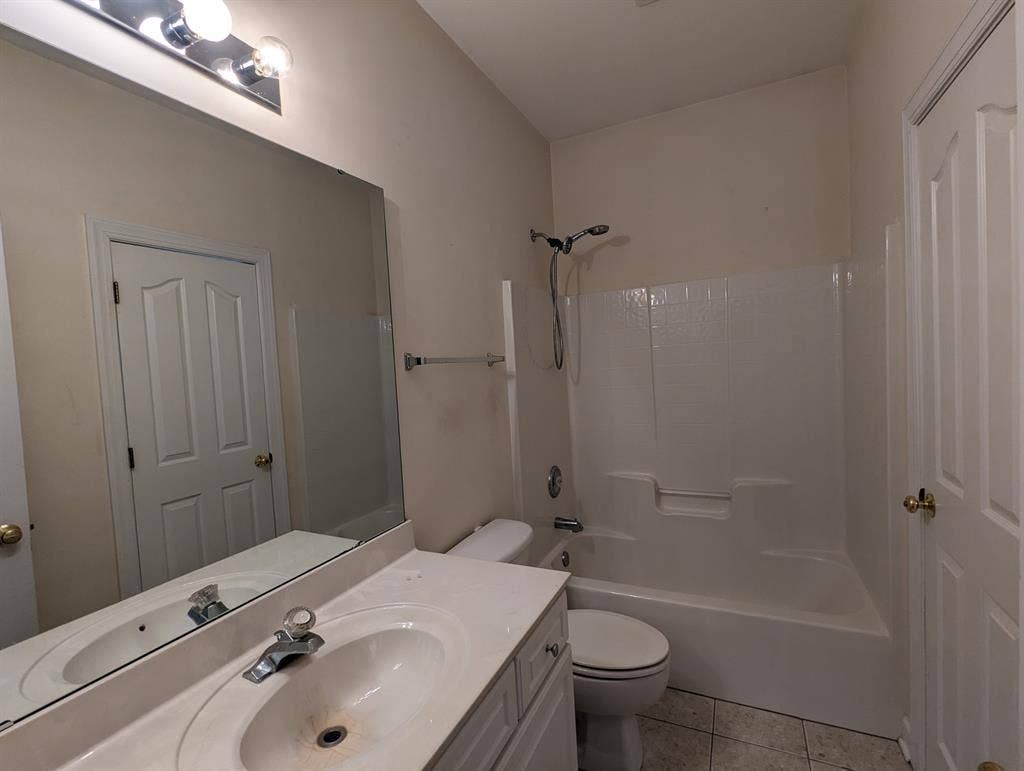 4 BR in Charlotte