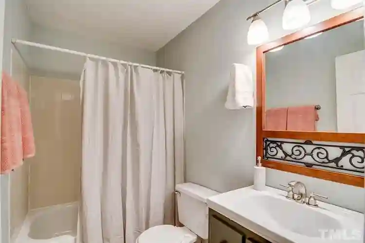 2 BR in Durham