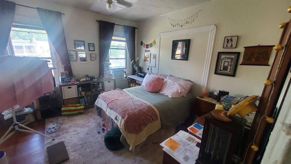 Room available in Brighton 3 BR 9/1