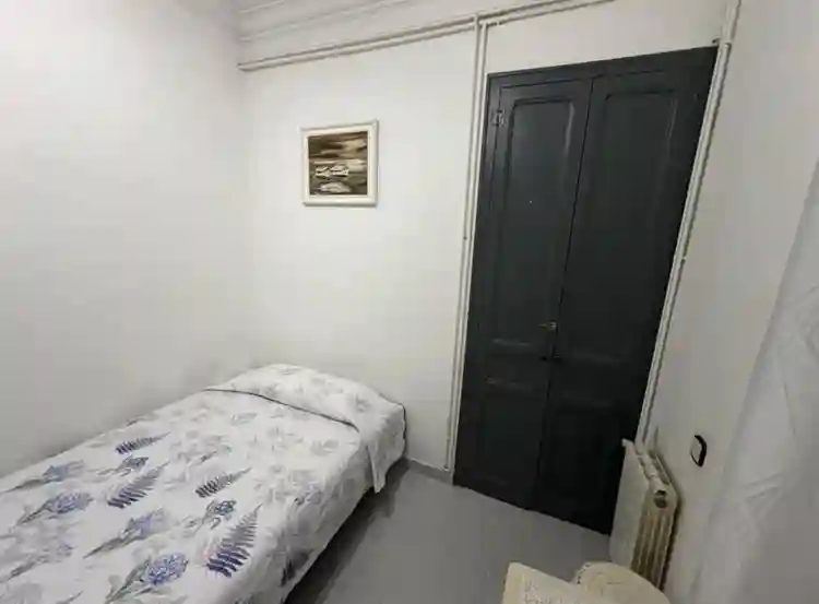 Habitación en plaza España