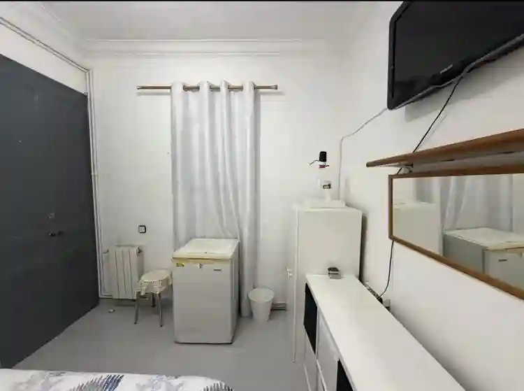 Habitación en plaza España