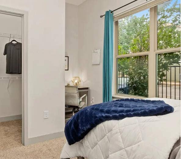 Female Roommate Needed ASAP