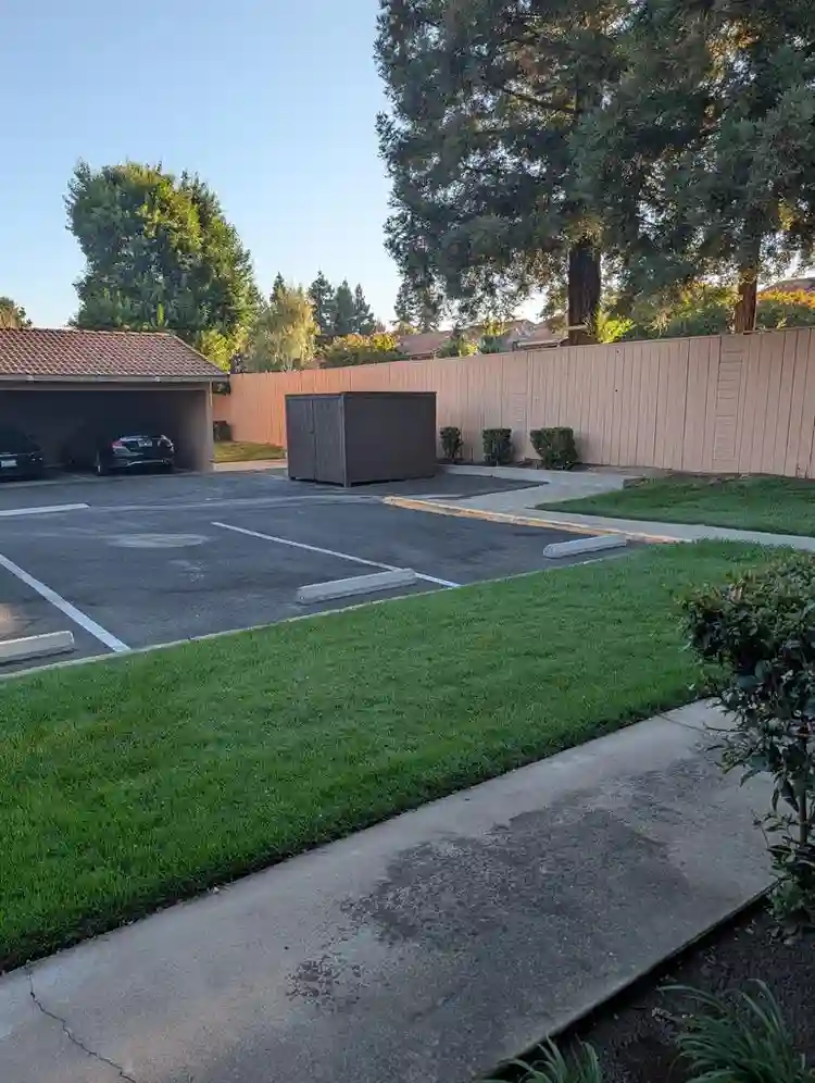 Affordable spare room in Modesto.