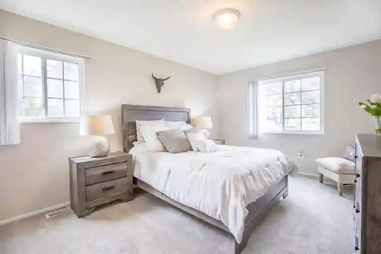 2 bedroom w/ washer & dryer