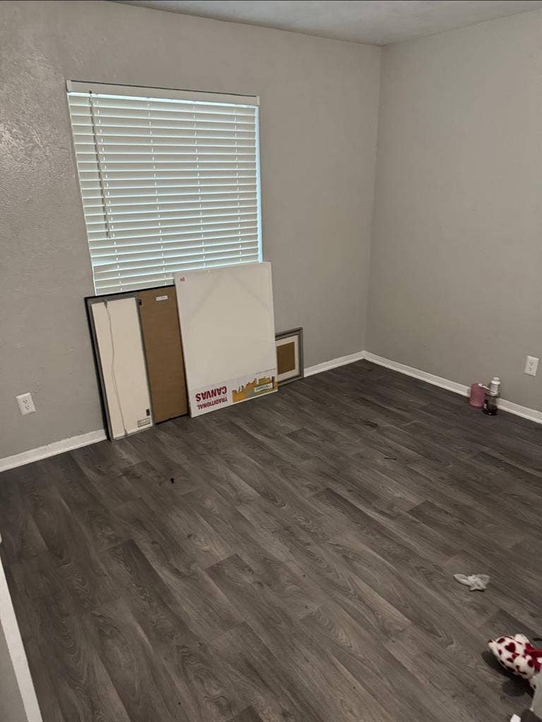 Need a Roommate ASAPP
