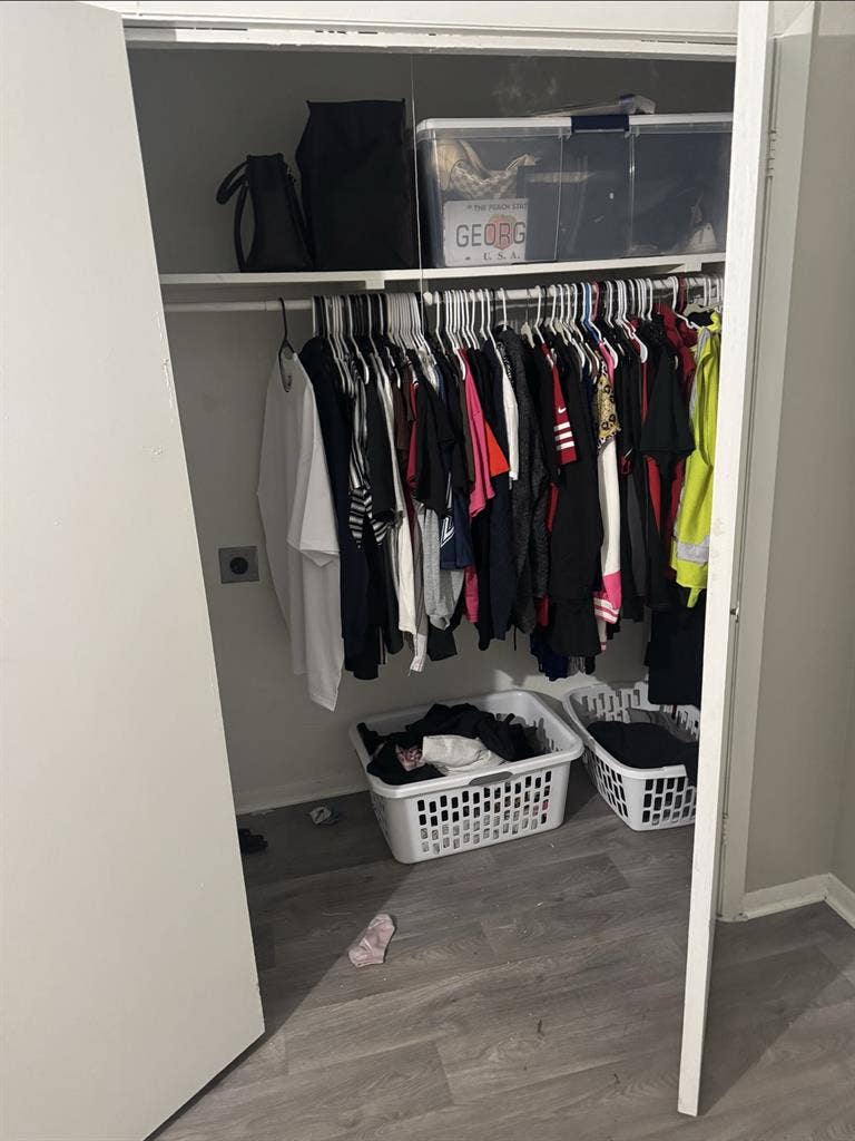 Need a Roommate ASAPP
