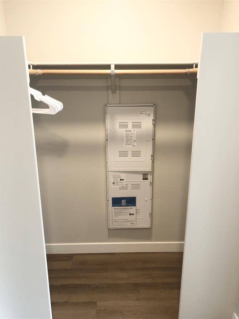 Room available in 2b2b englewood