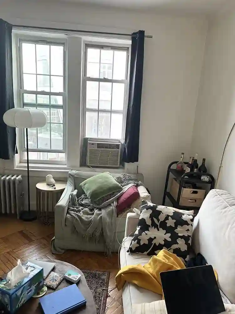 1 room available in LIC 2bd/1bth