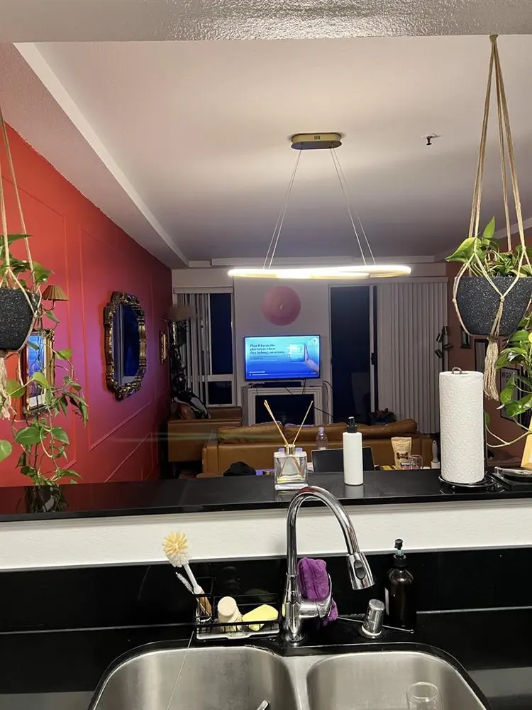 Spacious room for rent in Larchmont