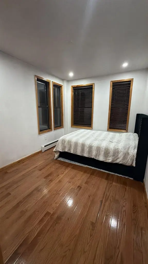 Room for Rent in Astoria