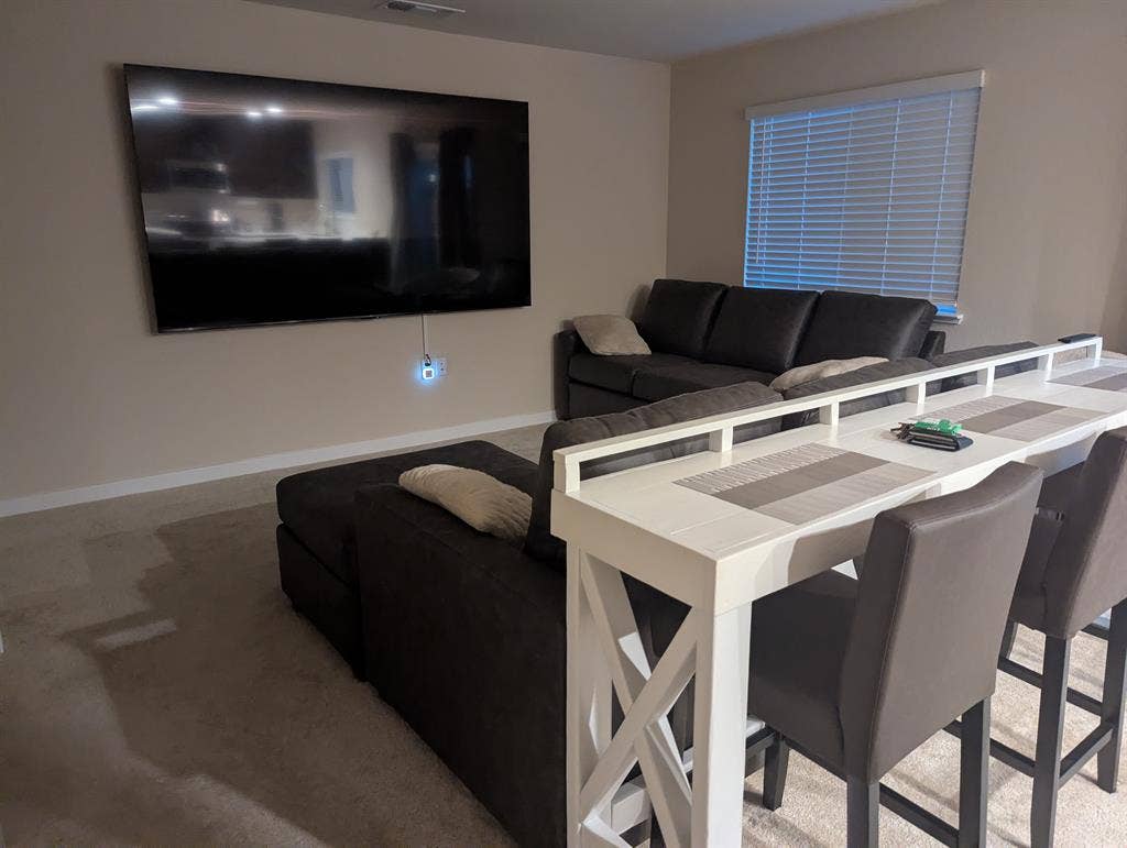 Room up for rent $700 a month
