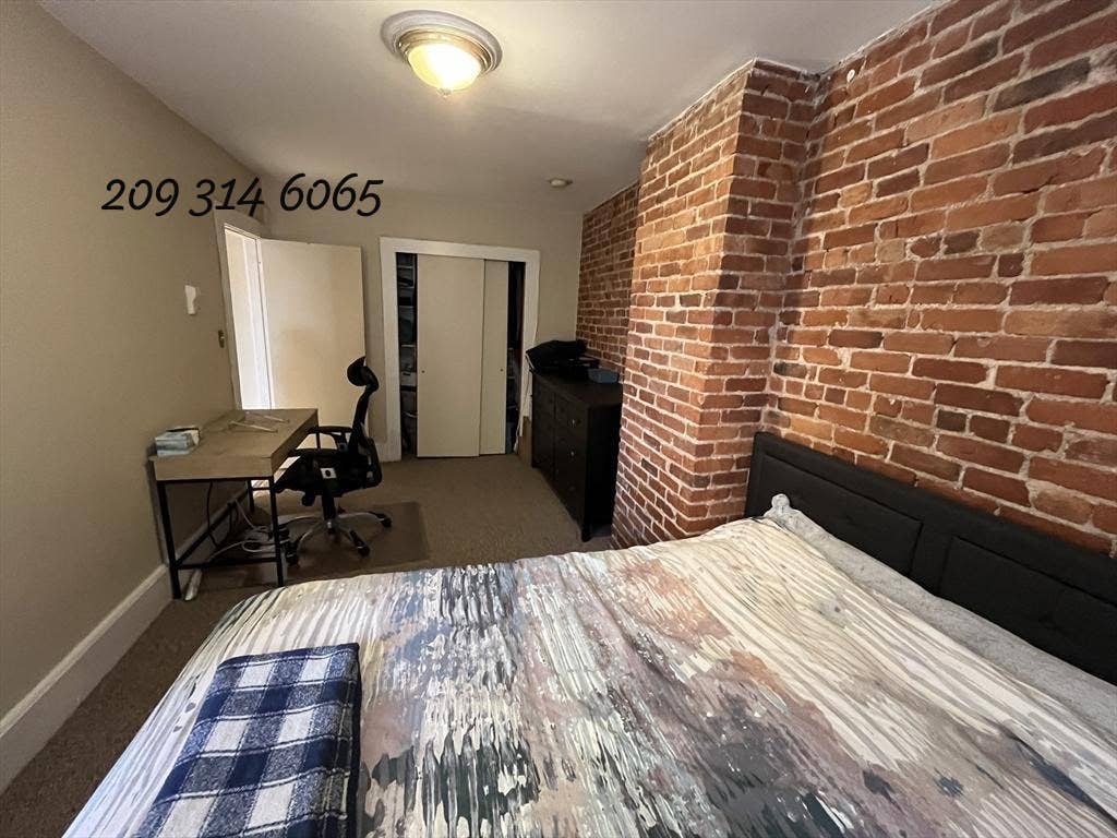 Unbeatable location in The Fenway!